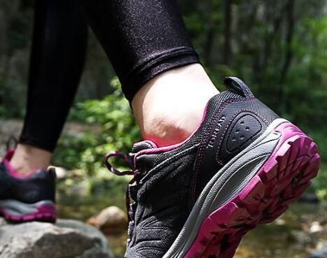 中帮登山鞋和低帮登山鞋的优缺点,徒步登山鞋低帮和高帮哪种好