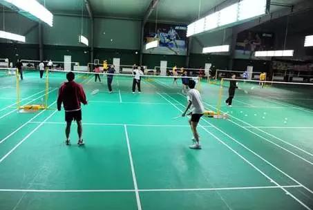 广州室内综合运动馆,下雨天的运动场馆