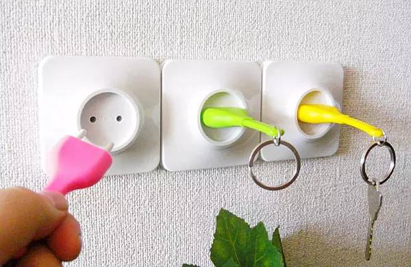 喂，110吗，你家插座炸啦！