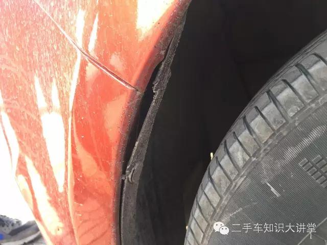 惊悚！租车旅行，竟然租到事故车，居然连机舱、底盘都撞过！