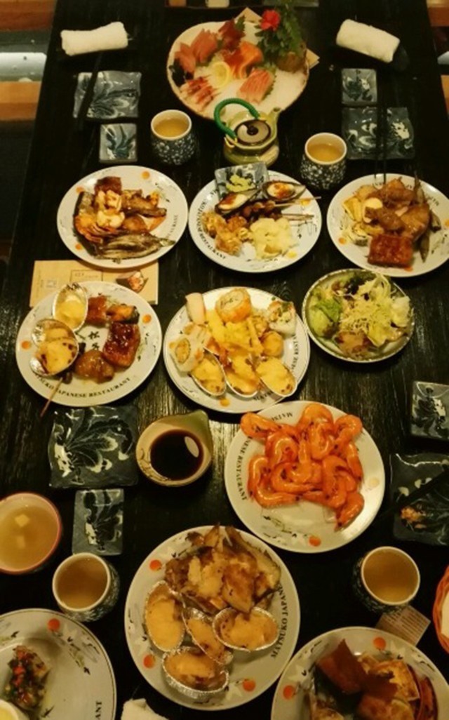 能吃一整天的自助餐,可以吃上一天的自助餐