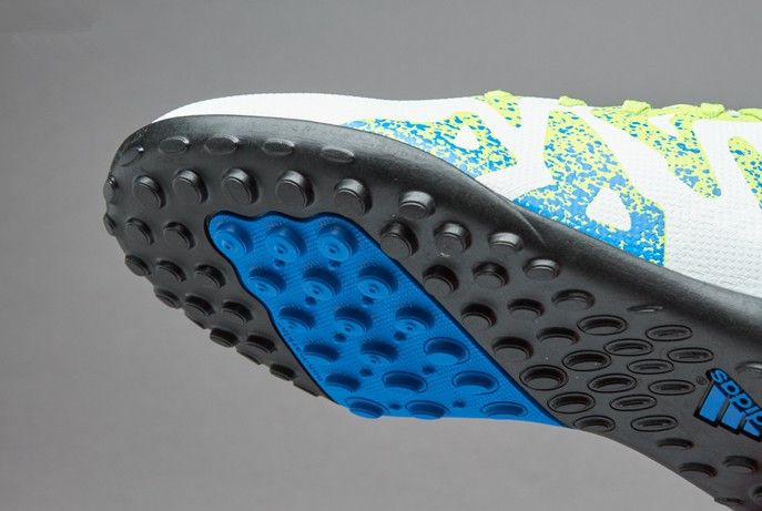 如何让你的女朋友爱上足球的视频,让女朋友彻底爱上足球