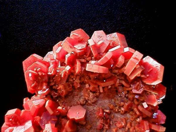 矿物晶体欣赏视频,精彩矿物晶体