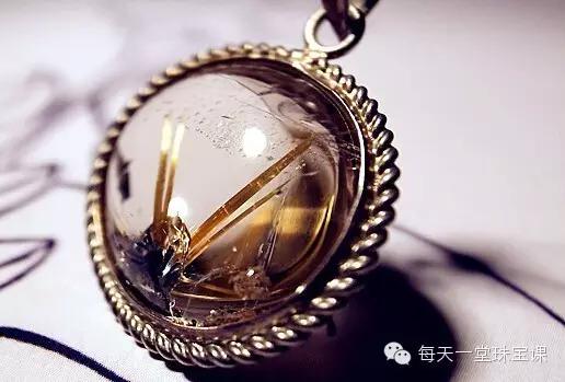 天然水晶和人造水晶哪个好,天然水晶与人造的区别