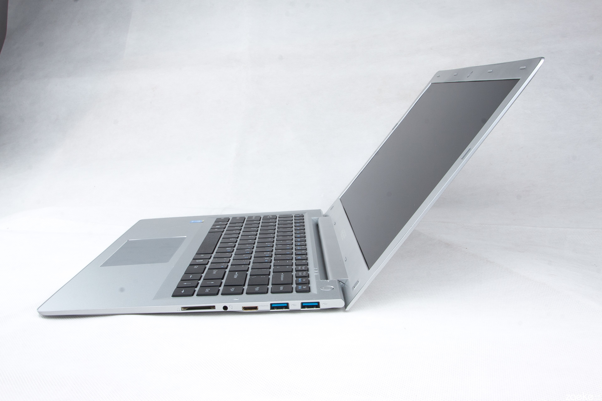 2022学生笔记本电脑排行榜前十名,2017年笔记本电脑性价比排行榜