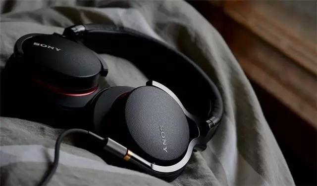 从1千到1万的声音,100到1万耳机对比