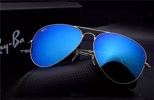 开车戴的墨镜千万别贪便宜,开车戴墨镜有什么误区嘛