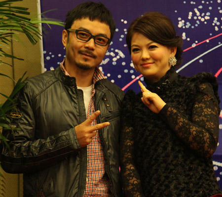 何炅家庭简介,何炅家庭背景首次曝光