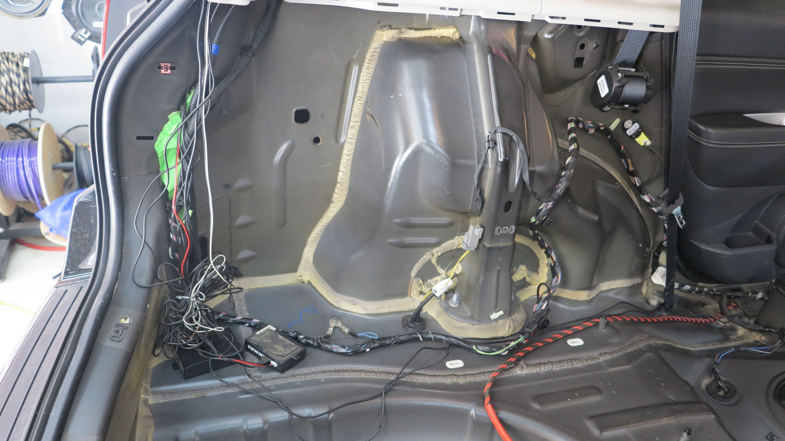 jeep指南者隔音测试,jeep指南者全车隔音多少钱