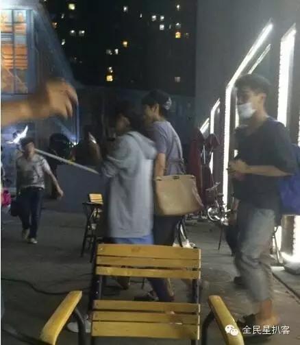 花旦劈腿恋爱玩不停狗仔之争风起云涌