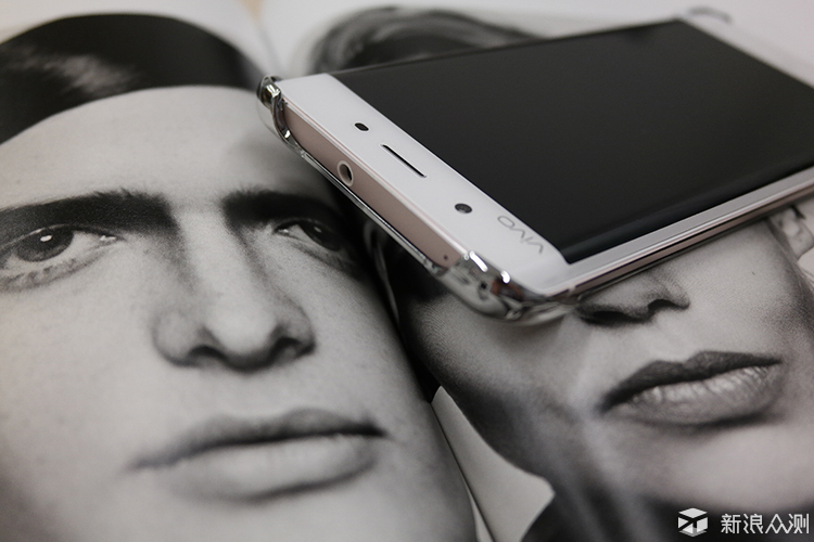 vivoxplay5旗舰版是最强机吗,vivoxplay5旗舰版外观