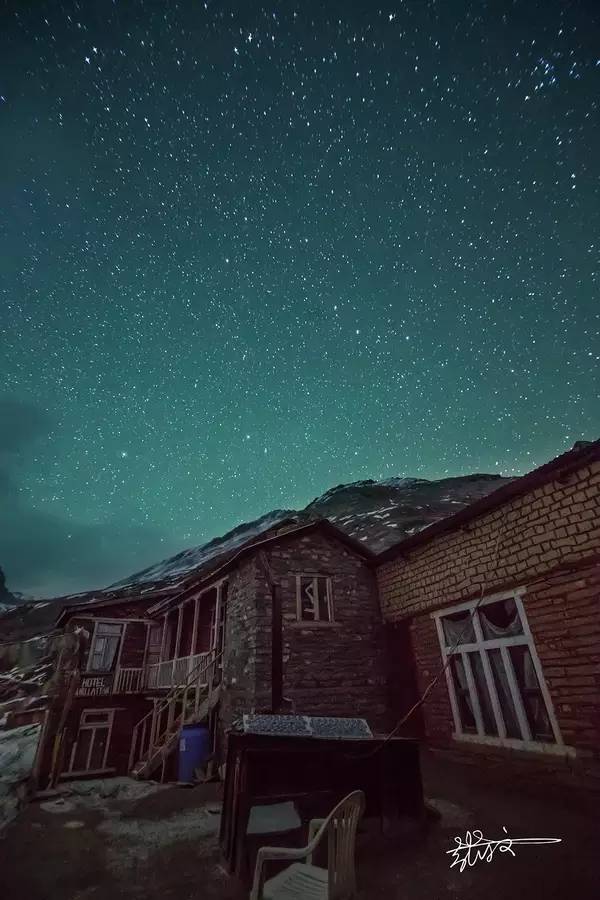 2023年中国史诗级十大徒步路线,徒步旅行路线攻略