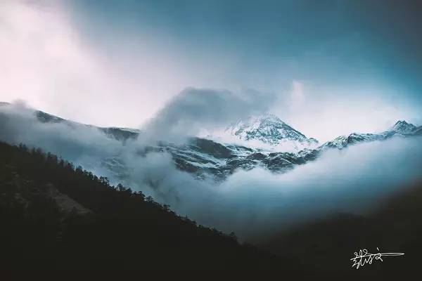 2023年中国史诗级十大徒步路线,徒步旅行路线攻略