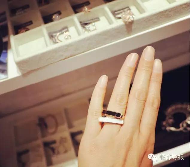 想迷倒你老公吗?韩国小伙教你选配饰