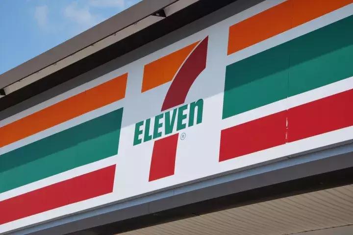 肯德基之后,农夫山泉也“不务正业”开始做化妆品了!