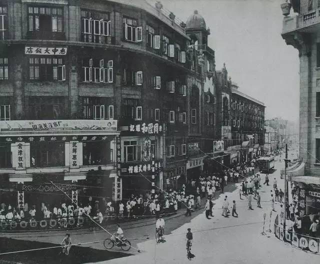 天津民国时就有自己的三里屯，劝业场八大天就是极乐天