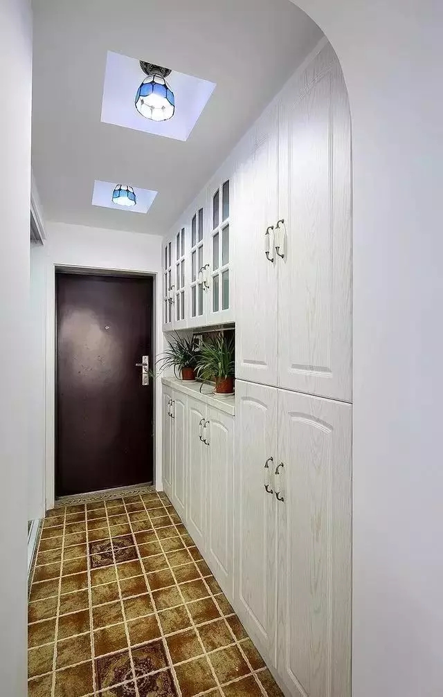 昆明恒大名都刘女士把新家装修成大海，老公说每次回家都想冲个浪