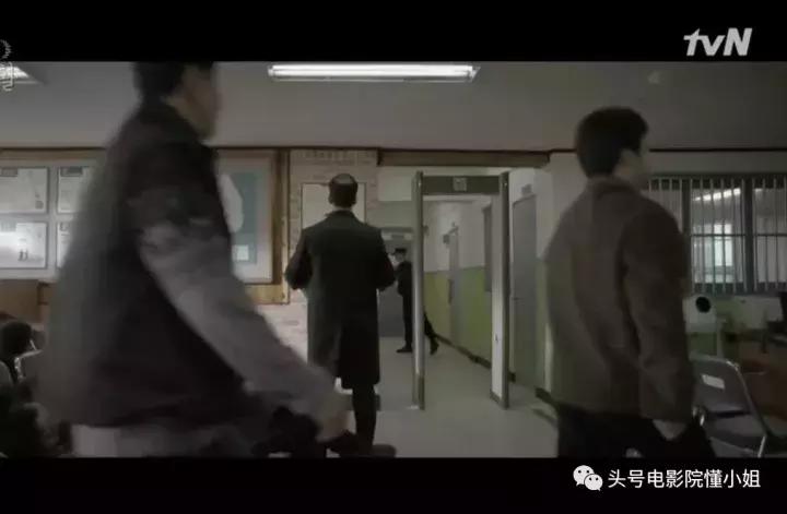 豆瓣9.2分！《请回答1988》导演再出残酷好剧明星入狱被查*处私**