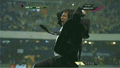 球场上的特效搞笑瞬间,球场大屏幕特效