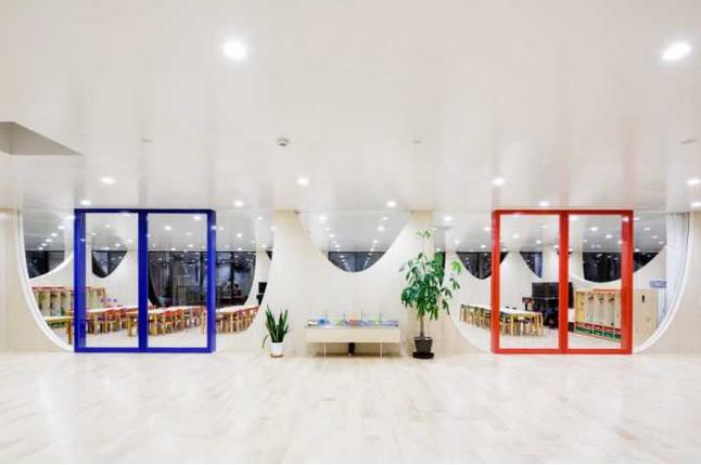 日式幼儿园的设计,日本幼儿园露天设计