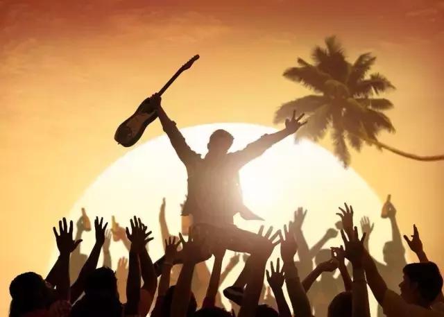 想学吉他必须要会曲谱吗,想学吉他就必须得会唱歌吗