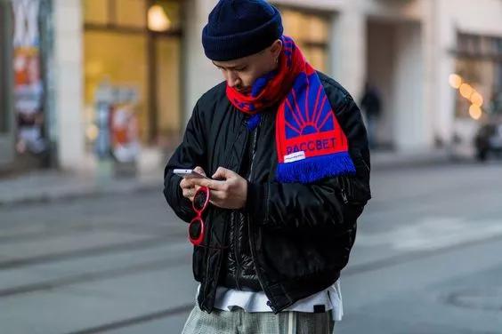 除了秋裤,男士们还需要这些时髦的配饰来过冬