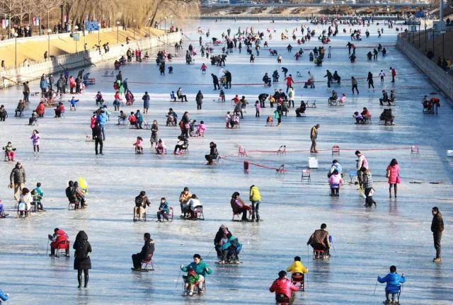 在寒冷的冬天有哪些取暖的方法,在寒冷的冬季运动应注意什么