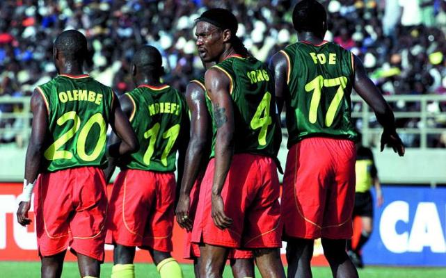 最尴尬的足球队服,足球历史上最奇葩的10款球衣