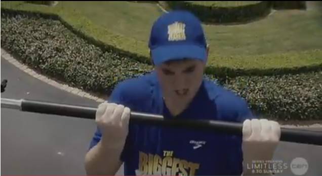 十年前,他是“最大失败者”冠军,然后他用十年时间令所有人折服