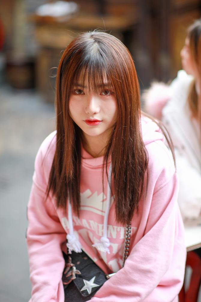 佳能85mmf1.4镜头推荐,佳能85f1.2人像镜头测评