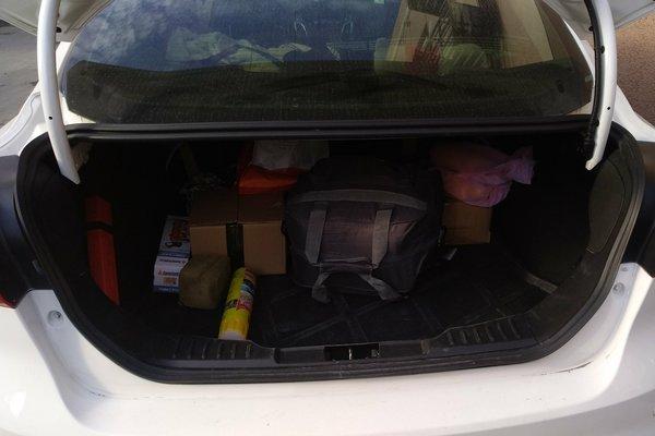 2012福克斯经典款两厢1.8国4,2012福克斯三厢1.6自动风尚版车宽