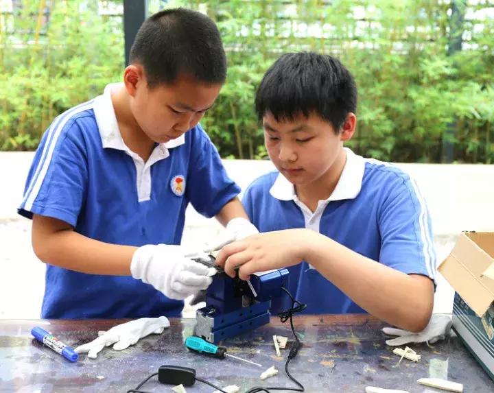 研究性课程对学生创新能力的培养,如何在教学中培养学生的创新意识