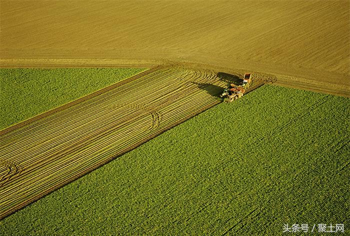 土地征收按测量面积还是确权面积,土地确权测量错地方怎么办