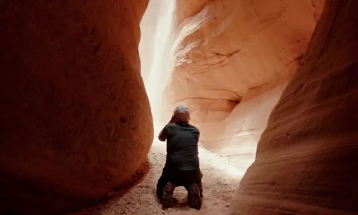 那位给微软拍壁纸的摄影师,这次给手机拍了3张壁纸