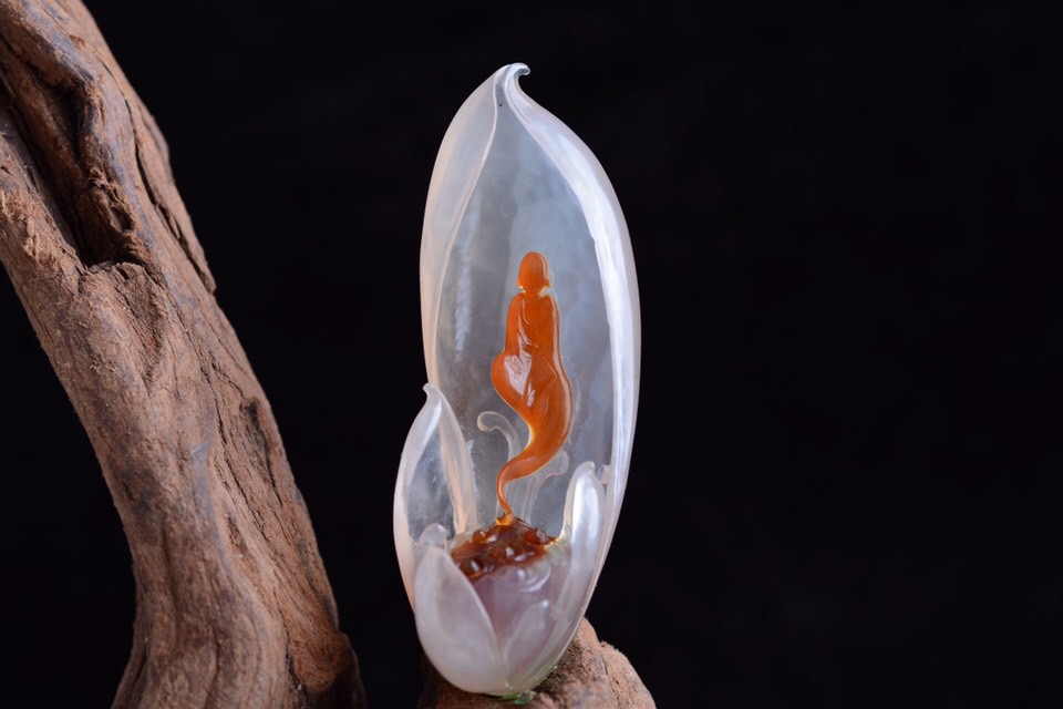 阿拉善玛瑙越盘越亮吗,阿拉善玛瑙七彩手串