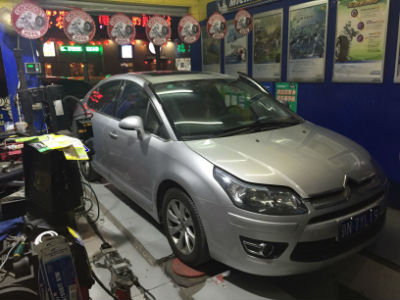 汽车超人,汽车超人小汽车