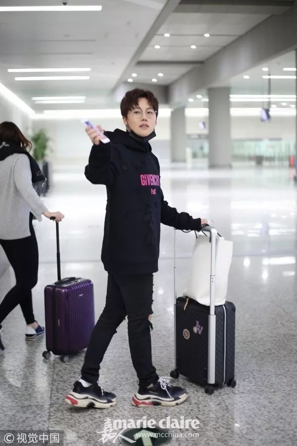 男女可穿一款超百搭老爹鞋,老爹鞋男女通用的