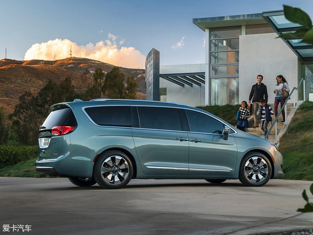 最美汽车盘点,爱卡年度汽车排行