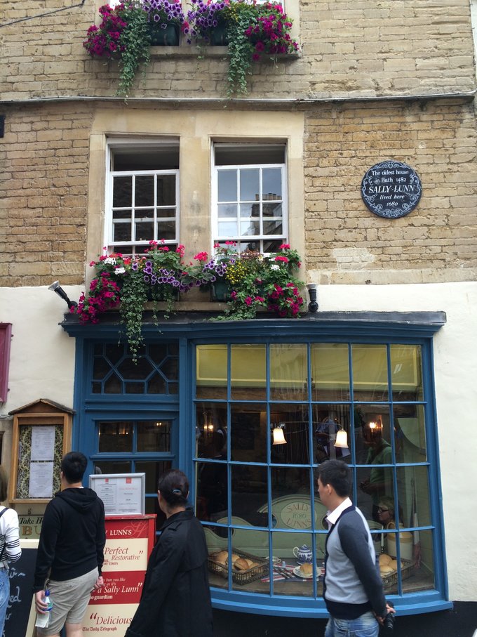 【已完结】英格兰苏格兰18日游记——美景、历史、足球、文化全体验(含挡风玻璃损坏以及车胎被扎处理经过)