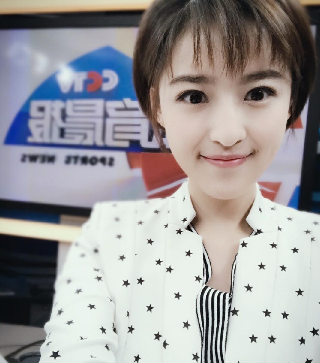 女足球主持,足球女主持谁好看