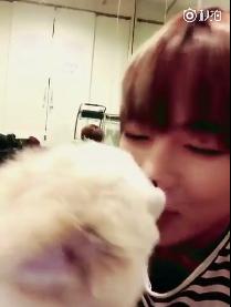 听说你爱豆行程结束后第一件事，就是赶回家见ta！