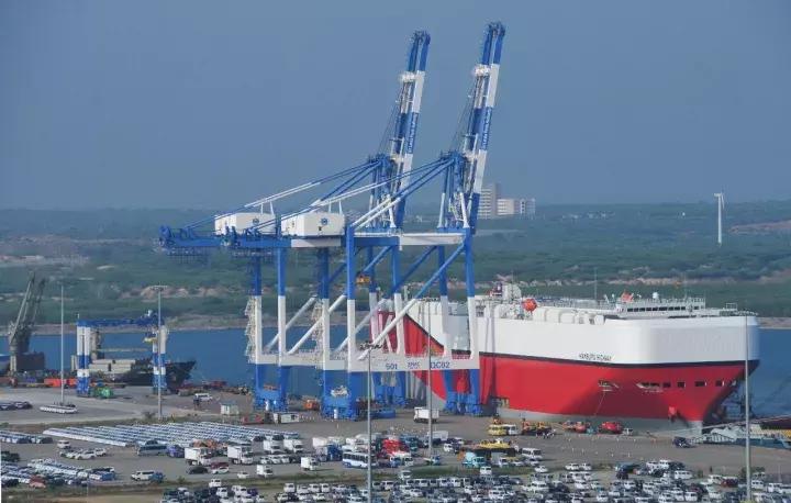 美国军演装备，登陆中方经营的港口