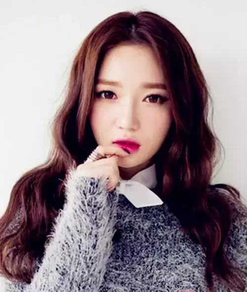 好看的蛋卷发,怎么都不会散的发型