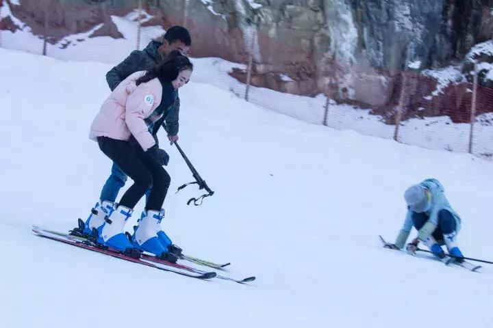 一下雪峨眉山就成了仙境,一下雪川西便美成了天堂