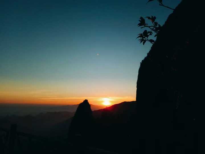 带你们看看湖南的大山风景,湖南一座被遗忘的山