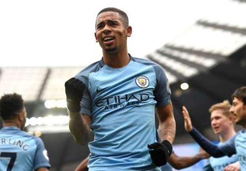 足球狗们看球赛还能背单词?四六级翻译和作文必备,明天记得用