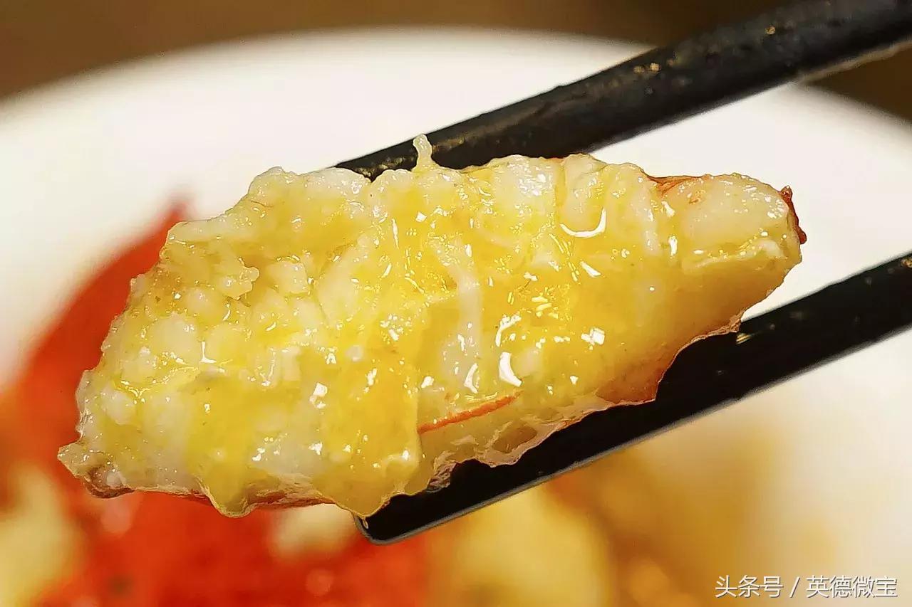 椰林6号海鲜码头，卖龙虾，这个价格很新鲜！