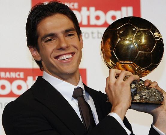 卡佩罗致敬卡卡和c罗,卡卡宣布退役中英文