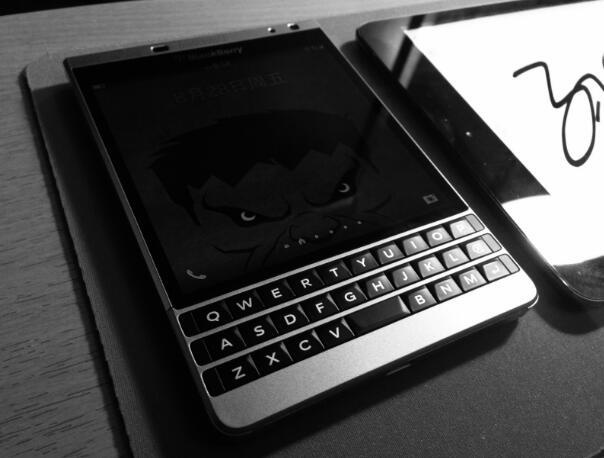 黑莓手机哪款最值得入手,blackberry黑莓手机