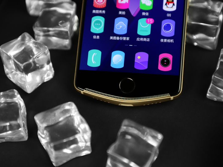 缇庡浘v6鎵嬫満鐓х浉娴嬭瘎,缇庡浘v6瀵规瘮